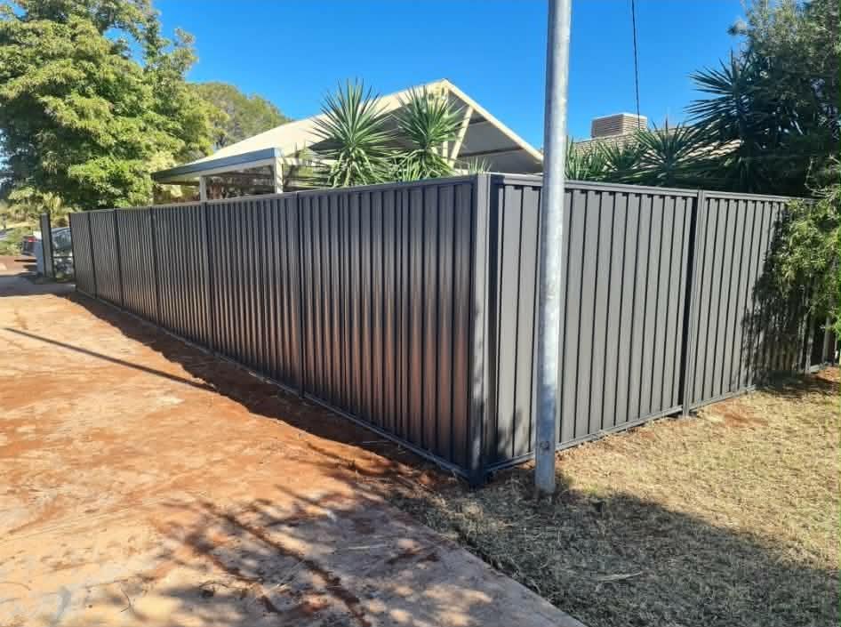 Colorbond fencing 3